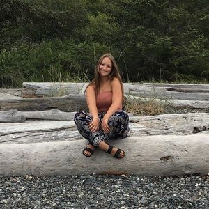 Meet your Posher, Amber